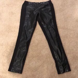 Sz S. DKNYC faux leather front legging